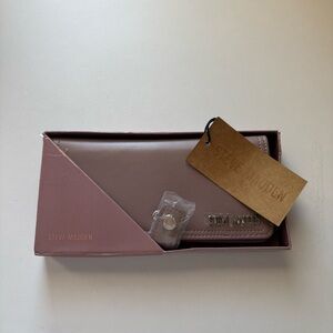 𐙚 Steve Madden Lilac Mauve Wallet NWT